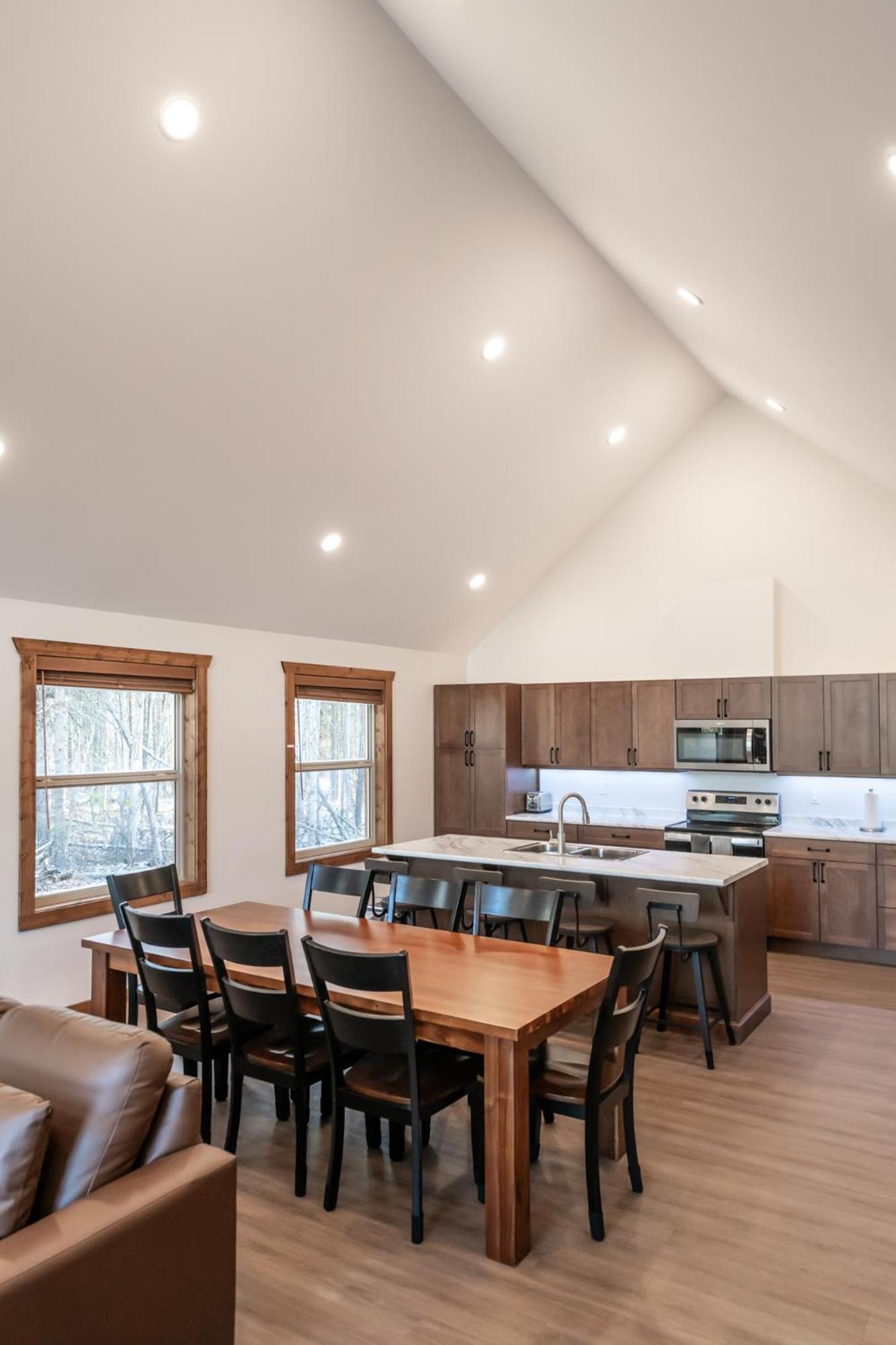 The Evergreen Cabin Valemount Exterior photo